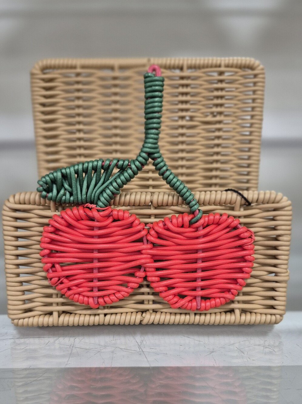 Cherry Woven Straw Napkin Holder. NEW WITH TAGS - Picture 4 of 4